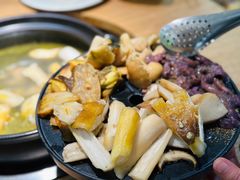 -一朵菌·野生菌探索家火锅(南亚店)