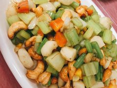 西芹腰果鲜马蹄-乐乐餐厅(湘子庙街店)