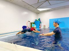 -龙格亲子游泳·水育早教运动中心(绿城店)