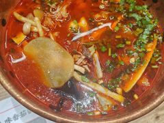 -成都你六姐·牛肉冒菜(信泰中心商场店)