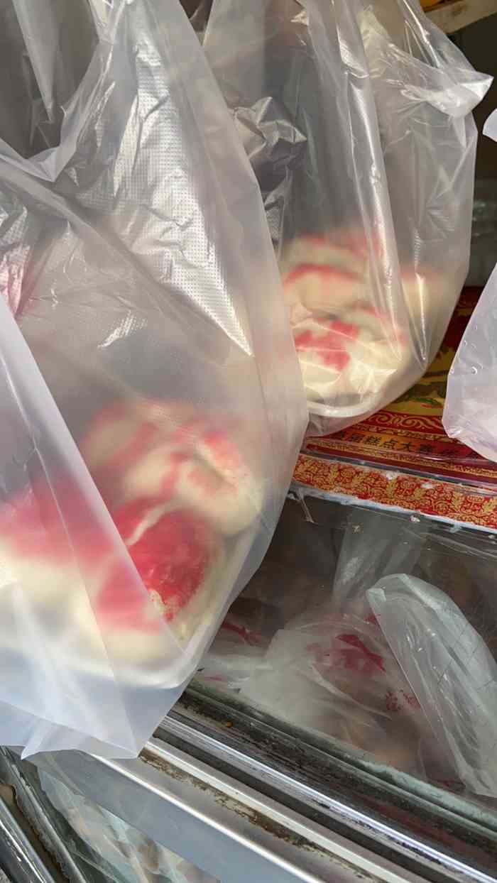 白皮王糕点好吃又不贵在河西区有几个分店可以说是从小就就喜欢吃的