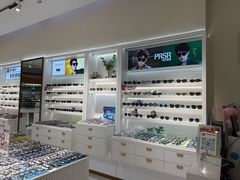 -J-Optical佳视明眼镜·蔡司视觉(青岛金茂览秀城店)