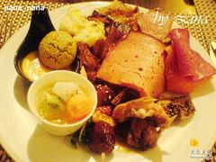 自助的大鱼大肉-上海金陵紫金山大酒店·汇海餐厅