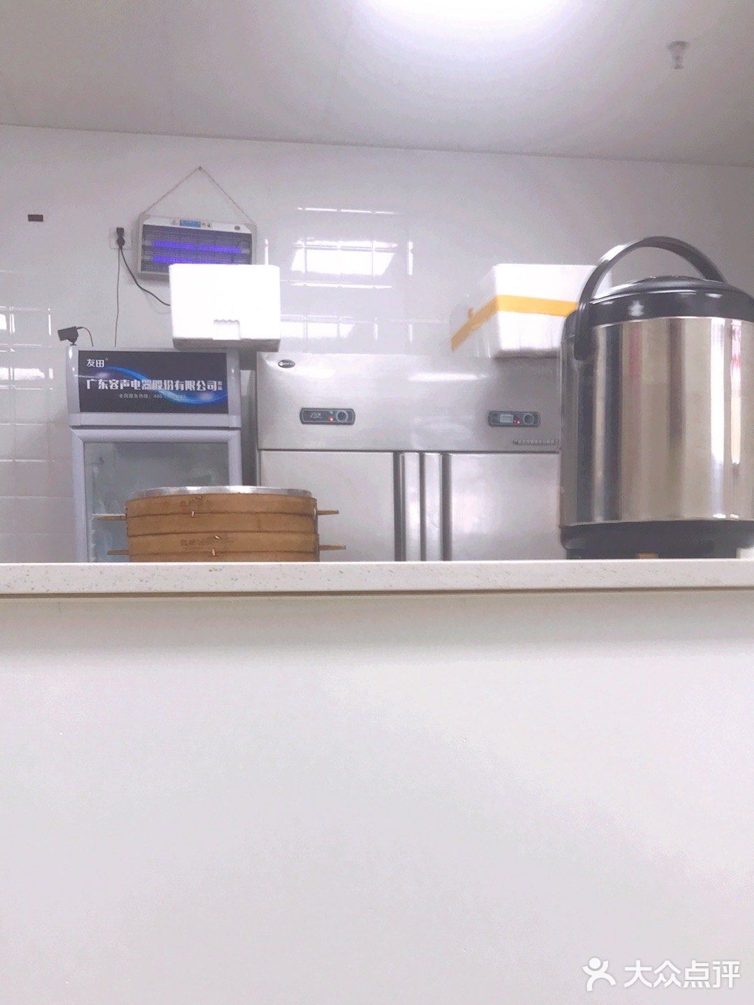 从早上到晚上,卖面店,稀饭,花生汤这些的