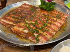 -明洞阿姨·韩式酱蟹烤肉·创意料理(三元桥店)