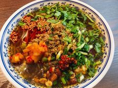 酸辣粉-爆炸头阿姨小四川正宗川味小吃(无任何分店)