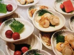 -雍容荟帝王蟹活龙虾展台自助(IFS黑金店)