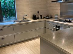 -三亚湾海居铂尔曼度假酒店