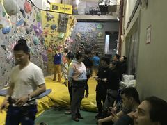 -魔岩攀登(南京东路店)