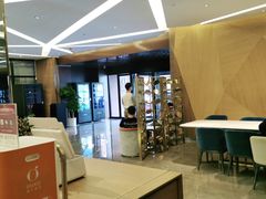 -桔子酒店(深圳东门湖贝地铁站店)