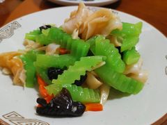 -鑫真味私房菜馆