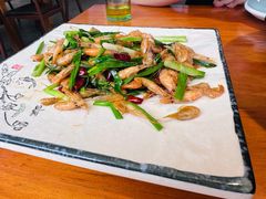 -梁姐啤酒鱼(兴坪古镇店)