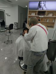 -Coo Hair salon