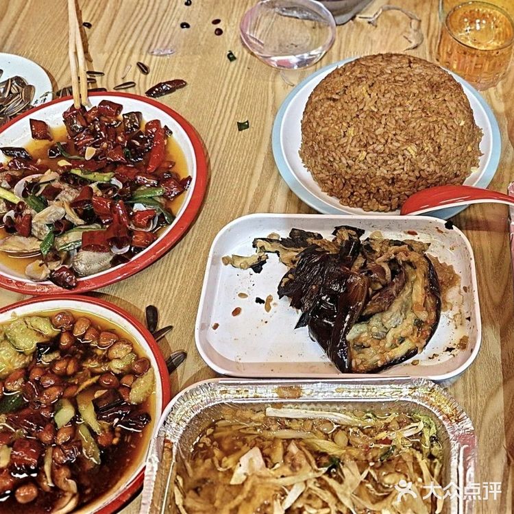 夜宵时间烧烤大餐