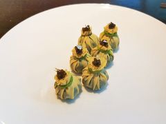 鱼子酱石榴包-甄御•海鲜新青岛菜(麦岛店)