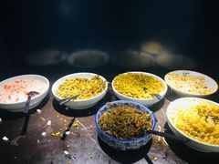-轻捞慢起面馆(新世界百货店)