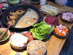 -赵美丽·重庆社区火锅·直营店(火车东站·中豪国际店)