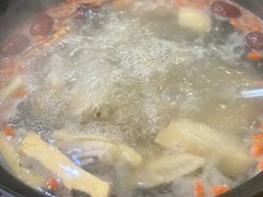 -濠轩阁特色生蚝火锅(水湾路店)