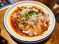 -贵厨酸汤牛肉(花果园国际中心店)