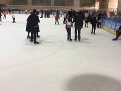 -冠军冰场(环球中心店)