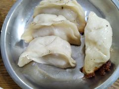 -黄阿姨锅贴大王(万航渡路店)