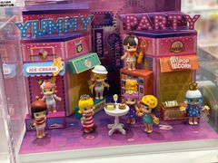 -泡泡玛特POPMART(上海环球港店)