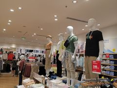 试穿搭配-优衣库(广州番禺万达广场店)