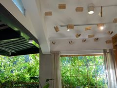 -猫的天空之城概念书店(束河店)