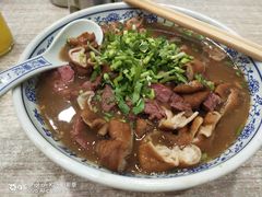 卤煮火烧-门框胡同百年卤煮(新街口店)