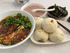 -李与白包子铺(桐梓林店)