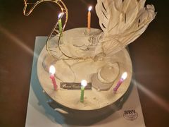 娇羞天鹅冰淇淋蛋糕-八喜临门冰淇淋生日蛋糕(太原旗舰店)