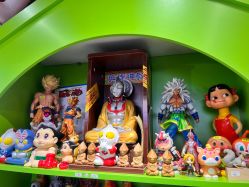 -16TOYS中古玩具铺(崇文门店)