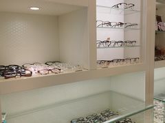 -明月眼镜(三坝店)