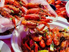 -肥小宝·金牌油焖大虾(襄阳龙虾地标店)