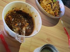 -粉观右江西鲜辣米粉(天地店)