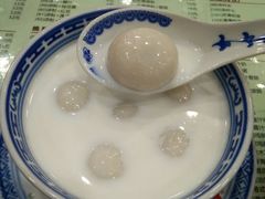 -赵记传承特色牛奶甜品(泉城广场店)