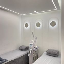 -苗方清颜痘肌研究所