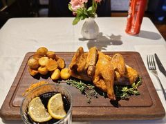 -LESCEDARS Brasserie Bistro香柏树