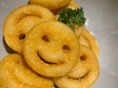 笑脸薯饼-Lia Cafe Bar Restaurant松山咖啡屋