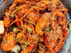 -肥肥虾庄·金牌油焖大虾(汉口城市广场店)