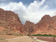 -天山神秘大峡谷