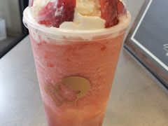 雪山草莓桂花冻-喜茶(深圳海岸城店)