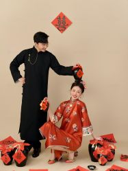 -蒙娜丽莎婚纱摄影(爱城总店)