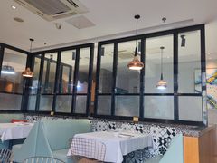 -临安鲲凌餐厅(钱王大街店)