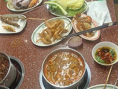 番茄锅底-四囍码头海鲜烧烤自助火锅(外滩南京东路悦荟广场店)