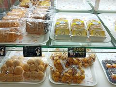-新月蛋糕西点专卖店(大麦街店)