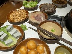 -贵府酸汤牛肉火锅·贵州老字号(飞山街店)