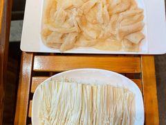 -滇福记天麻竹荪鸡火锅