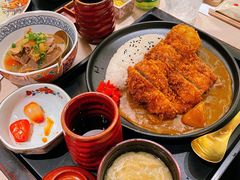 -香港ELEMENTS圆方