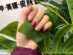 -Yue color 悦彩美甲美睫工作室